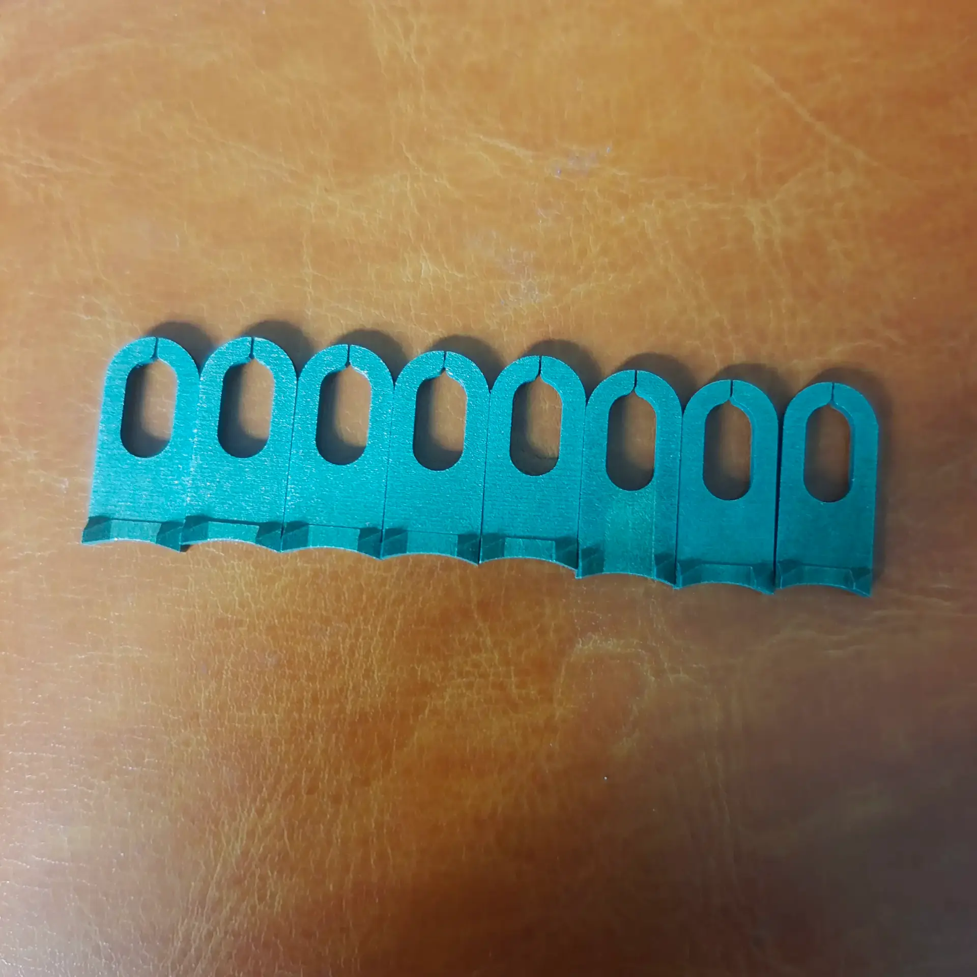 Anti-Rotation Blade for Capping Heads - Image 2